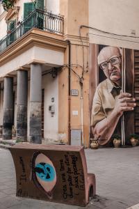 In copertina: Salvo Ligama, Camilleri, Porto Empedocle, Agrigento. Foto di Federica Sessa